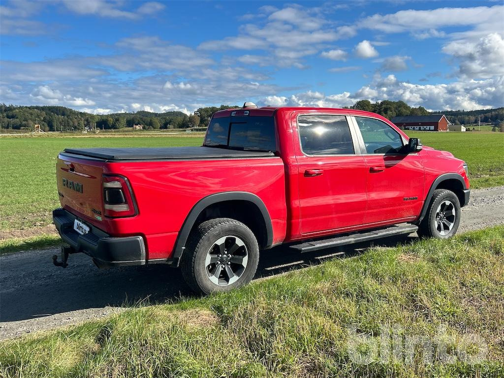 RAM 1500 Rebel V8 4x4 - Pick-up: foto 3 RAM 1500 Rebel V8 4x4 - Pick-up: foto 3