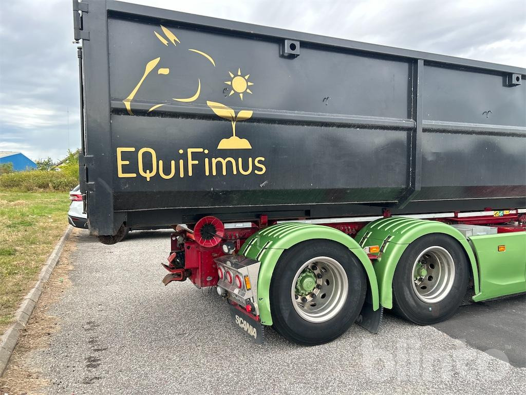 Camión multibasculante SCANIA: foto 26