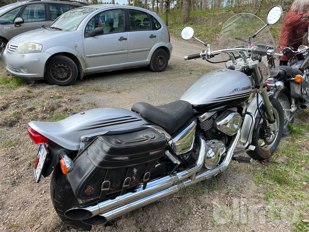 SUZUKI VZ800 - Motocicleta: foto 4 SUZUKI VZ800 - Motocicleta: foto 4