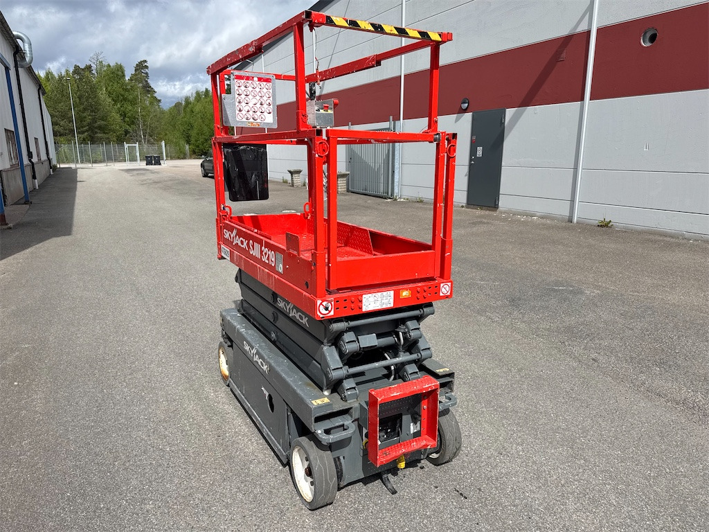 Skyjack SJlll 3219 - Plataforma de tijeras: foto 5 Skyjack SJlll 3219 - Plataforma de tijeras: foto 5