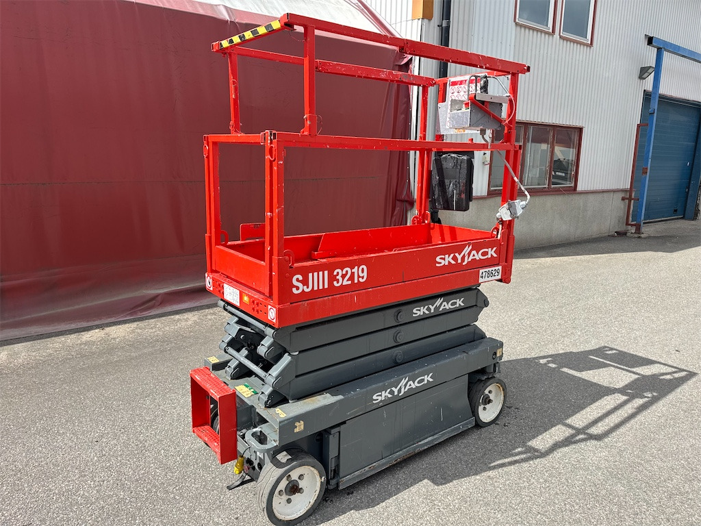 Skyjack SJlll 3219 - Plataforma de tijeras: foto 3 Skyjack SJlll 3219 - Plataforma de tijeras: foto 3