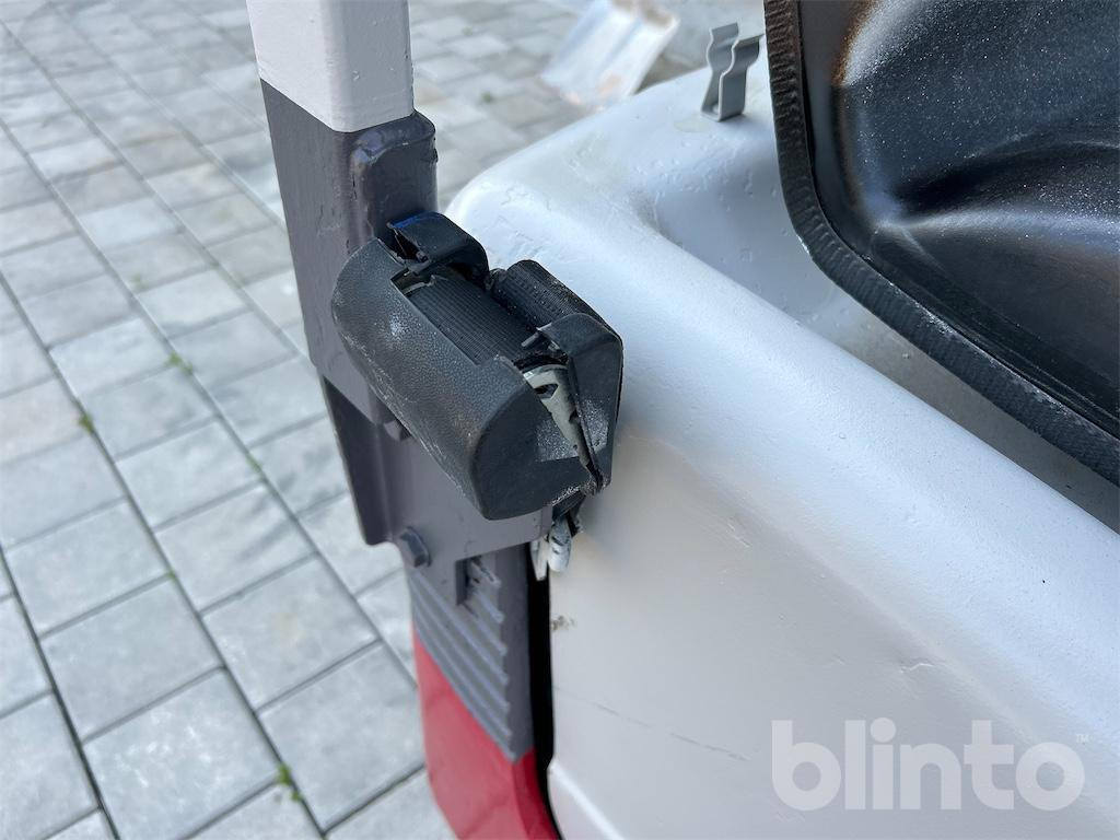 Miniexcavadora Takeuchi TB108 (2011): foto 42