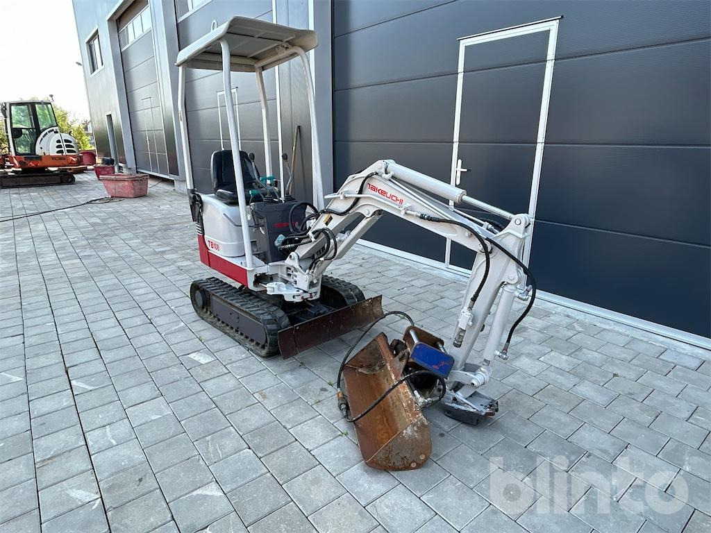 Takeuchi TB108 (2011) - Miniexcavadora: foto 2 Takeuchi TB108 (2011) - Miniexcavadora: foto 2