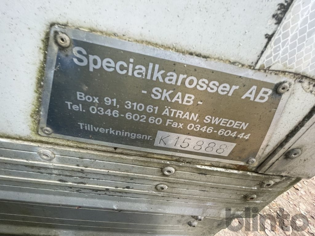 Camión caja abierta VOLVO FL612 4X2 med ramper: foto 21 Camión caja abierta VOLVO FL612 4X2 med ramper: foto 21