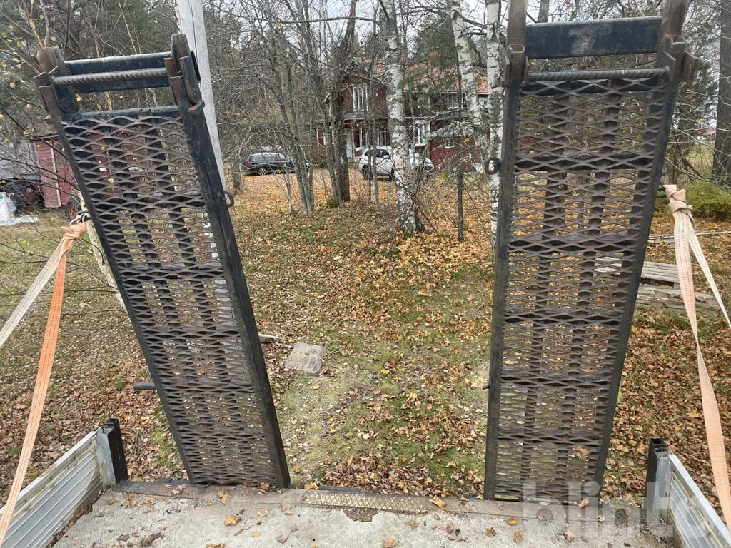 Camión caja abierta VOLVO FL612 4X2 med ramper: foto 38 Camión caja abierta VOLVO FL612 4X2 med ramper: foto 38