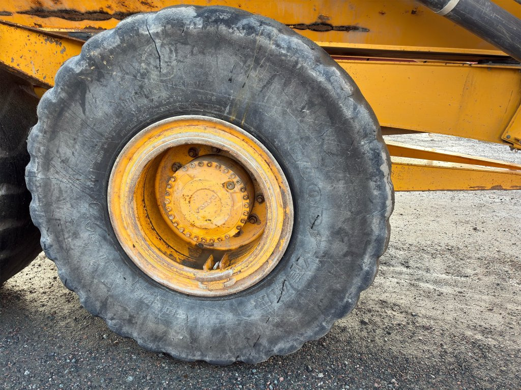 Dúmper articulado Volvo A30F: foto 33