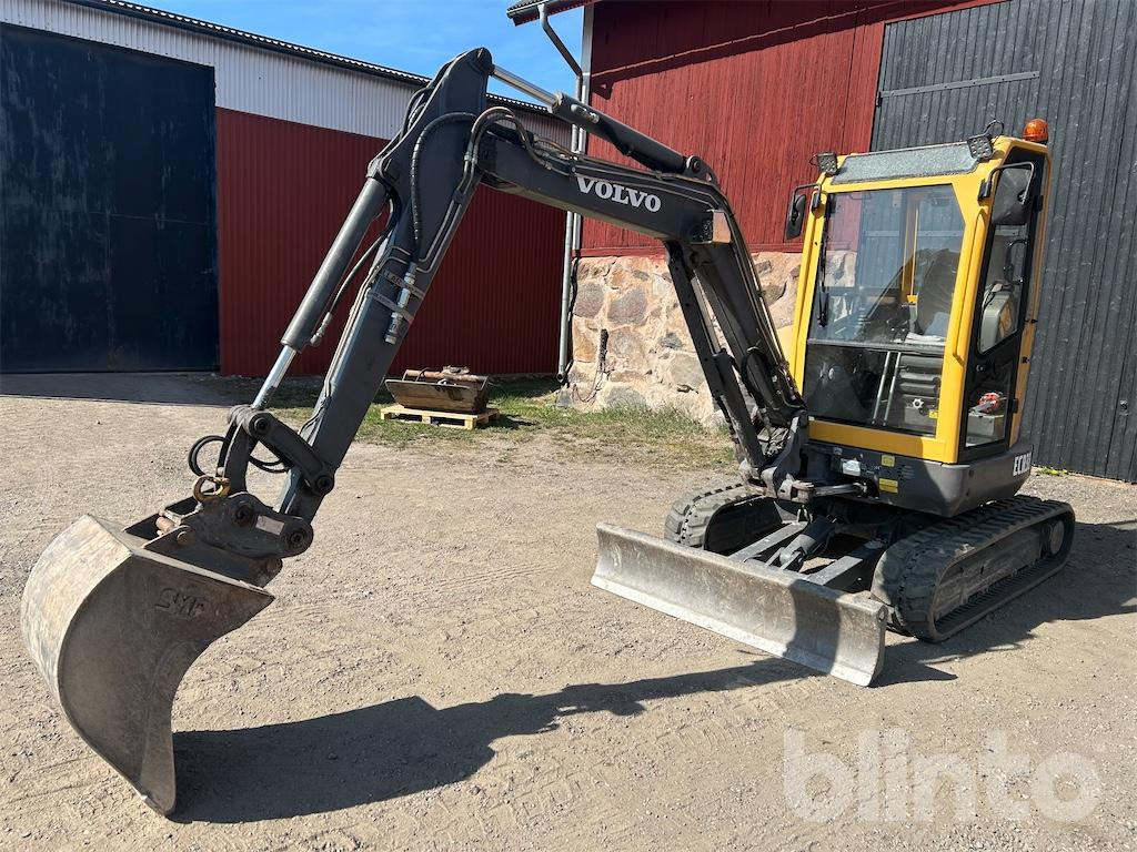 Miniexcavadora Volvo ECR38: foto 6