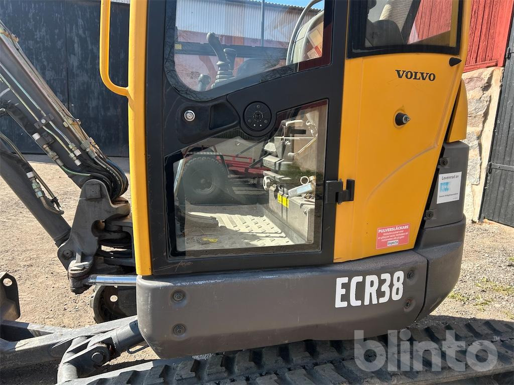 Miniexcavadora Volvo ECR38: foto 17