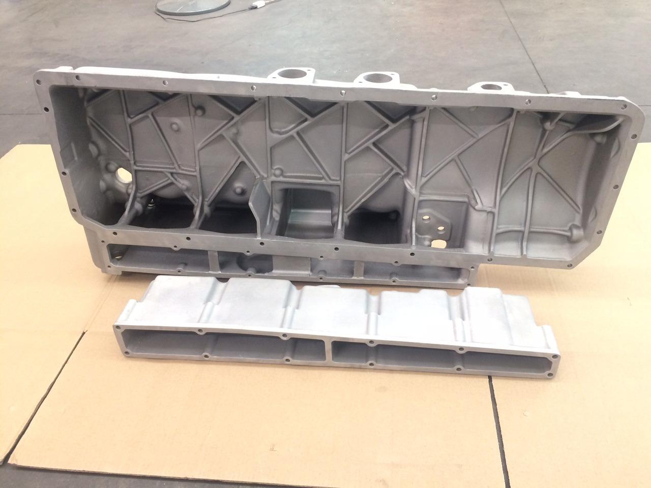 COPPA OLIO MAN 51058015690 + COPERCHIO COPPA OLIO MAN 51058200086 - Cárter de aceite: foto 4 COPPA OLIO MAN 51058015690 + COPERCHIO COPPA OLIO MAN 51058200086 - Cárter de aceite: foto 4