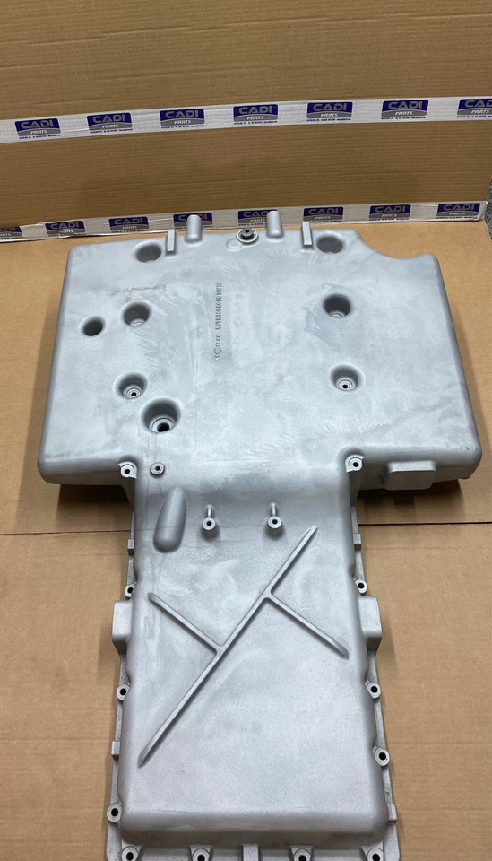 COPPA OLIO MOTORE BUS - 51058015764 - MAN D2066LOH26 - D2676LOH - Cárter de aceite para Autobús: foto 3 COPPA OLIO MOTORE BUS - 51058015764 - MAN D2066LOH26 - D2676LOH - Cárter de aceite para Autobús: foto 3