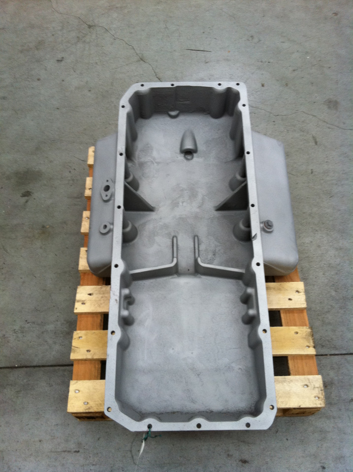 MAN 51058015585 - COPPA OLIO MOTORE MAN D2865LOH - VERSIONE BUS - Cárter de aceite para Camión: foto 3 MAN 51058015585 - COPPA OLIO MOTORE MAN D2865LOH - VERSIONE BUS - Cárter de aceite para Camión: foto 3