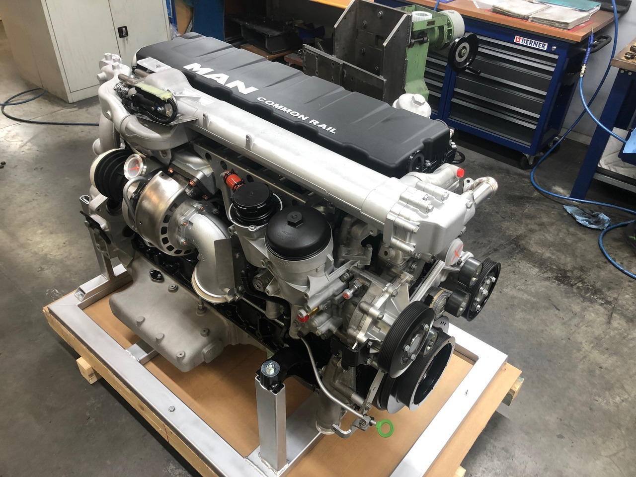 MOTORE MAN D2066LOH07 / MAN D2066 LOH07 - Motor: foto 2 MOTORE MAN D2066LOH07 / MAN D2066 LOH07 - Motor: foto 2