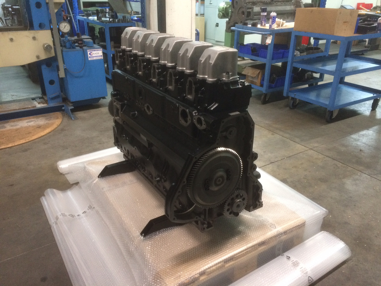 MOTORE MAN D2876LF02 - 338kW / 460CV - EURO 2 - EVB - Motor: foto 4 MOTORE MAN D2876LF02 - 338kW / 460CV - EURO 2 - EVB - Motor: foto 4