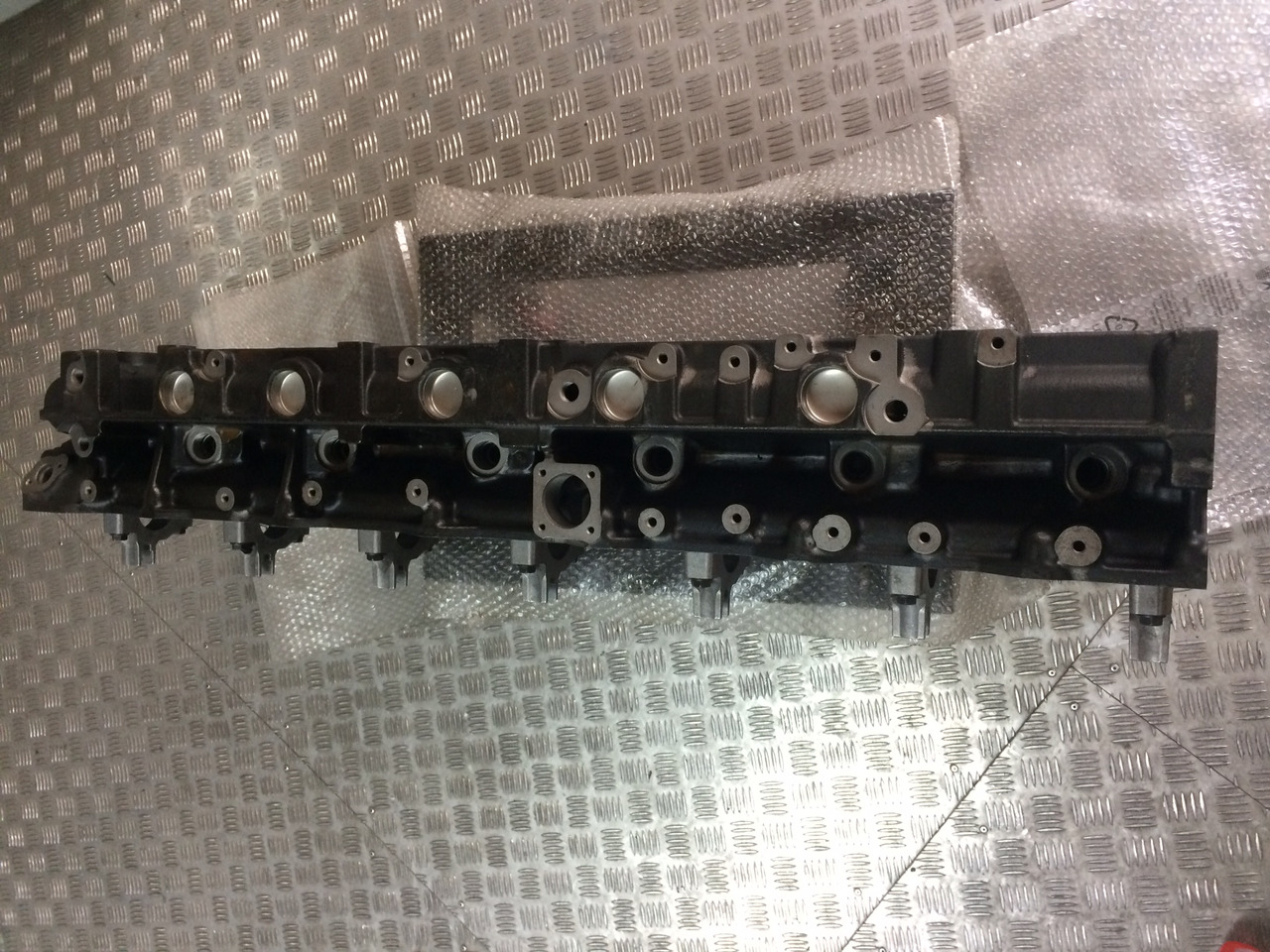 TESTATA MAN D2066LUH - MAN 51031006190 - Cabezal de bloque: foto 4 TESTATA MAN D2066LUH - MAN 51031006190 - Cabezal de bloque: foto 4