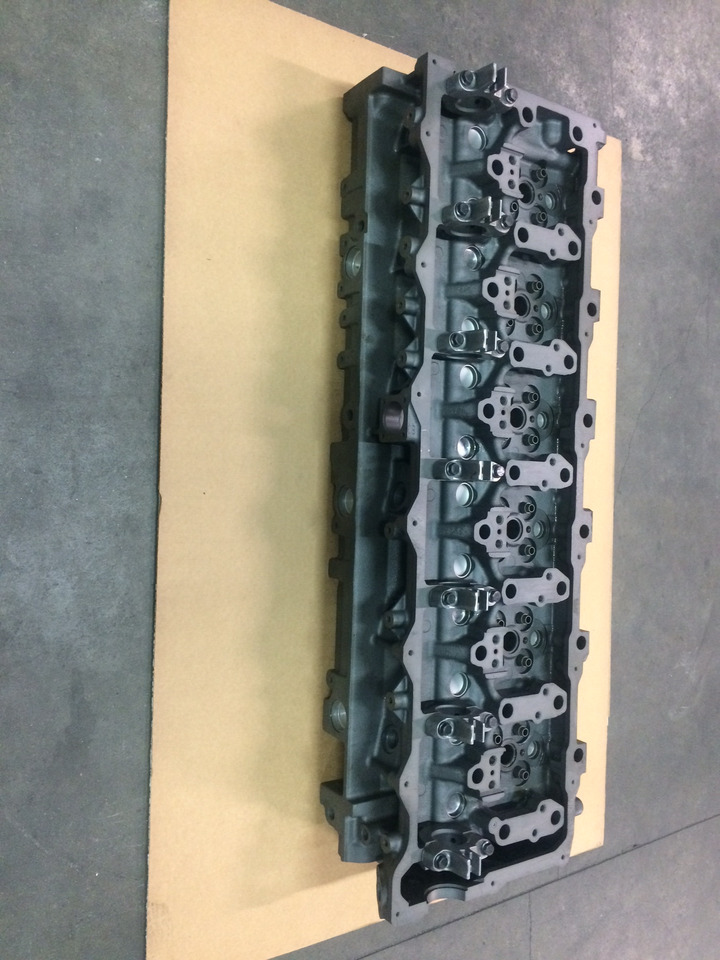 TESTATE MOTORI MAN D2066 - D2676 - NUDE / COMPLETE DI VALVOLE - Cabezal de bloque para Camión: foto 1 TESTATE MOTORI MAN D2066 - D2676 - NUDE / COMPLETE DI VALVOLE - Cabezal de bloque para Camión: foto 1