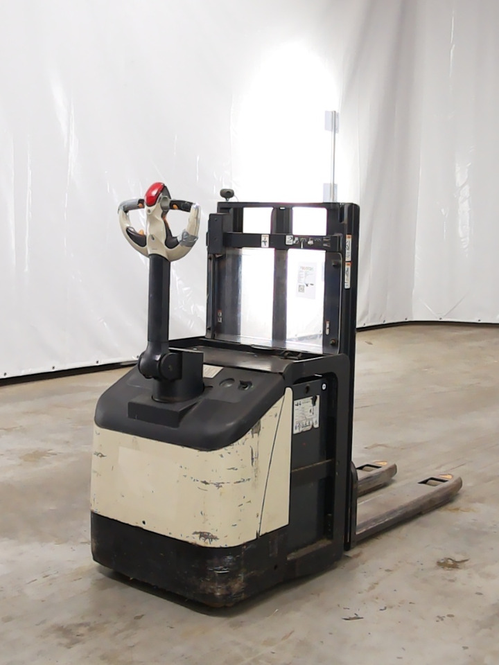 Crown WD2330S - Apilador: foto 2 Crown WD2330S - Apilador: foto 2