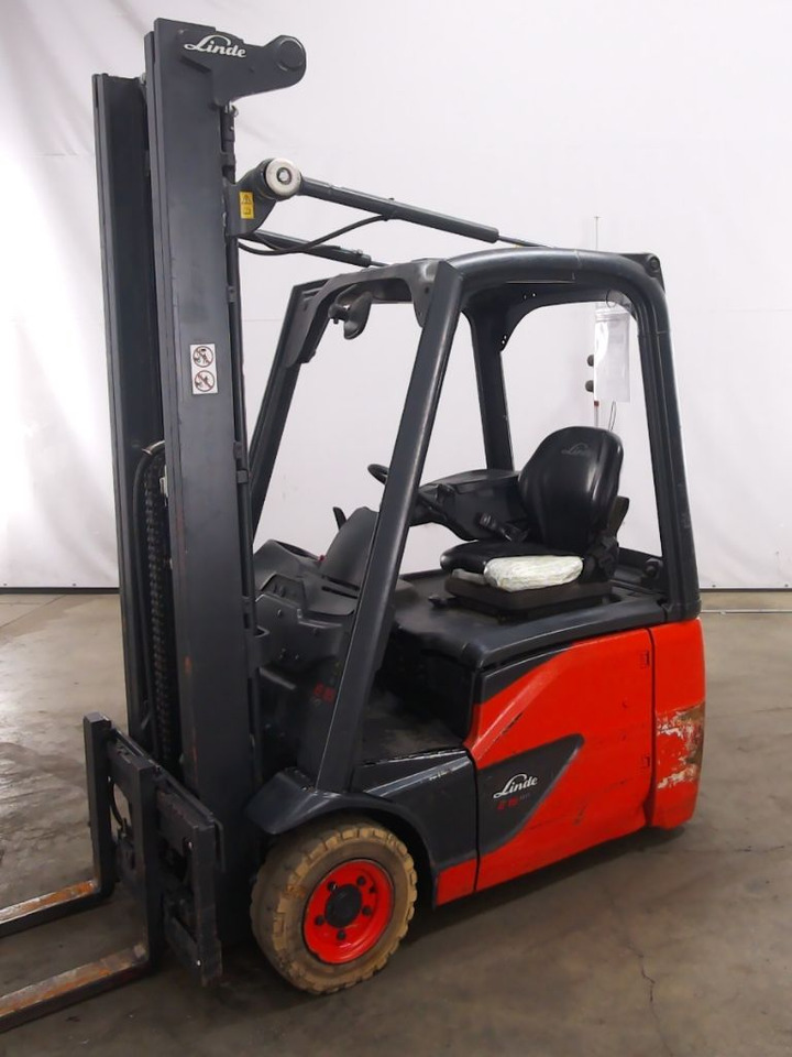 Linde E15 - Carretilla elevadora eléctrica: foto 1 Linde E15 - Carretilla elevadora eléctrica: foto 1