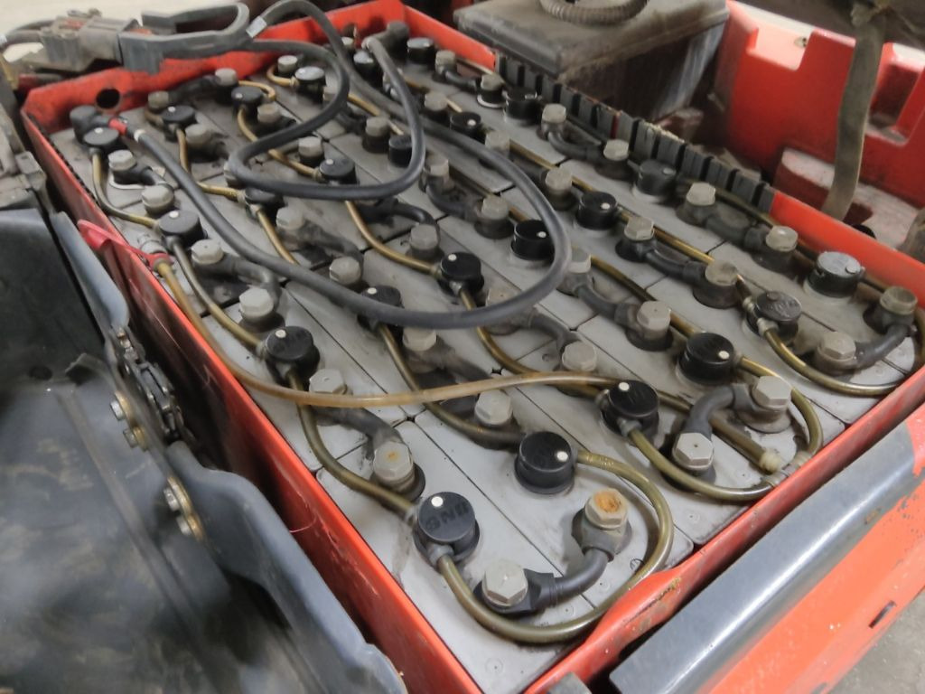 Carretilla elevadora eléctrica Linde E16C-02: foto 8