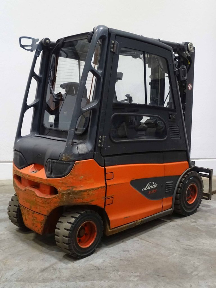Linde E25-01 - Carretilla elevadora eléctrica: foto 2 Linde E25-01 - Carretilla elevadora eléctrica: foto 2