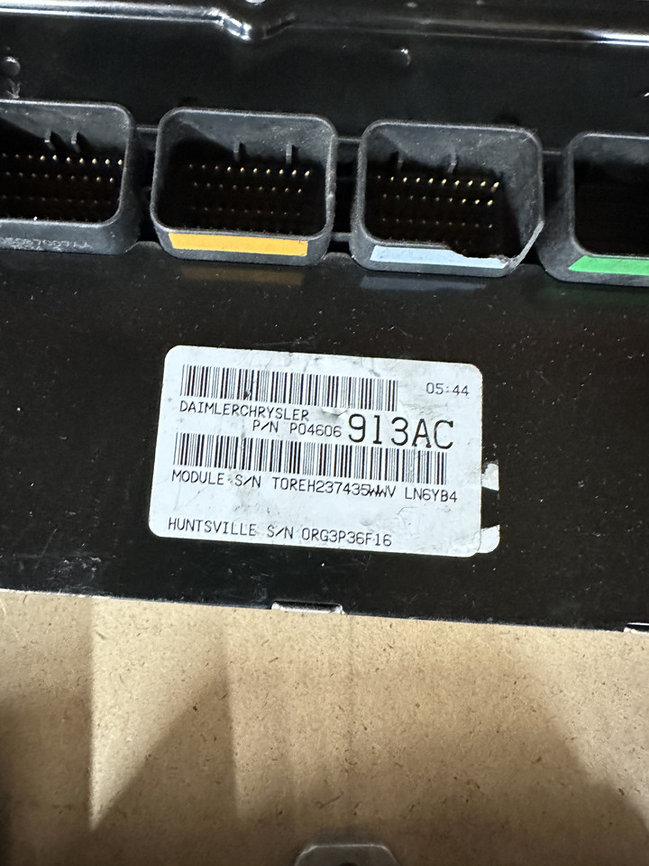 Chrysler Charger Ecu p04606838ac - Unidad de control para Otros maquinaria: foto 1 Chrysler Charger Ecu p04606838ac - Unidad de control para Otros maquinaria: foto 1