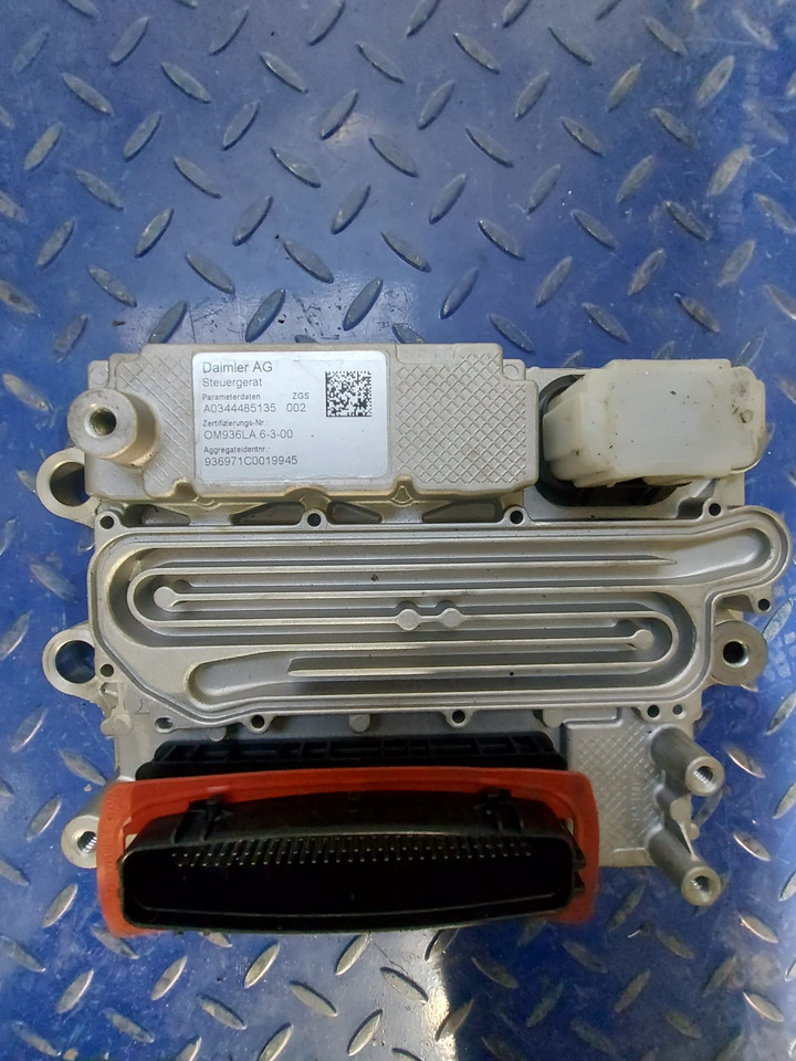 MERCEDES ACTROS MP4 Atego Antos MCM A0014465235 Reconditioned - Unidad de control para Camión: foto 2 MERCEDES ACTROS MP4 Atego Antos MCM A0014465235 Reconditioned - Unidad de control para Camión: foto 2