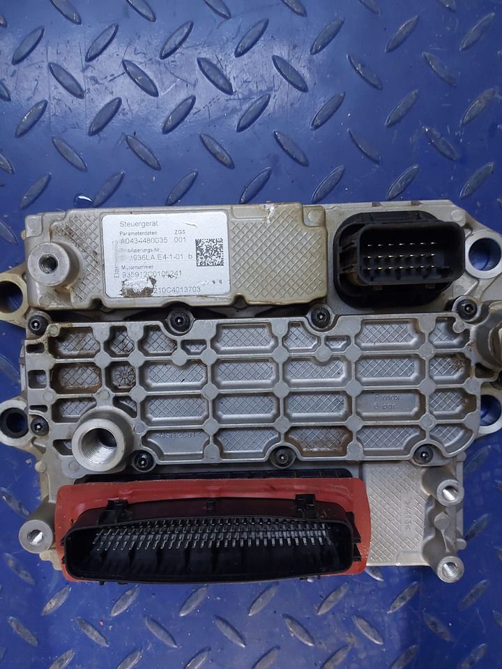 Mercedes Actros Atego MCM2.1 A0014466435 Reconditioned - Unidad de control para Camión: foto 1 Mercedes Actros Atego MCM2.1 A0014466435 Reconditioned - Unidad de control para Camión: foto 1