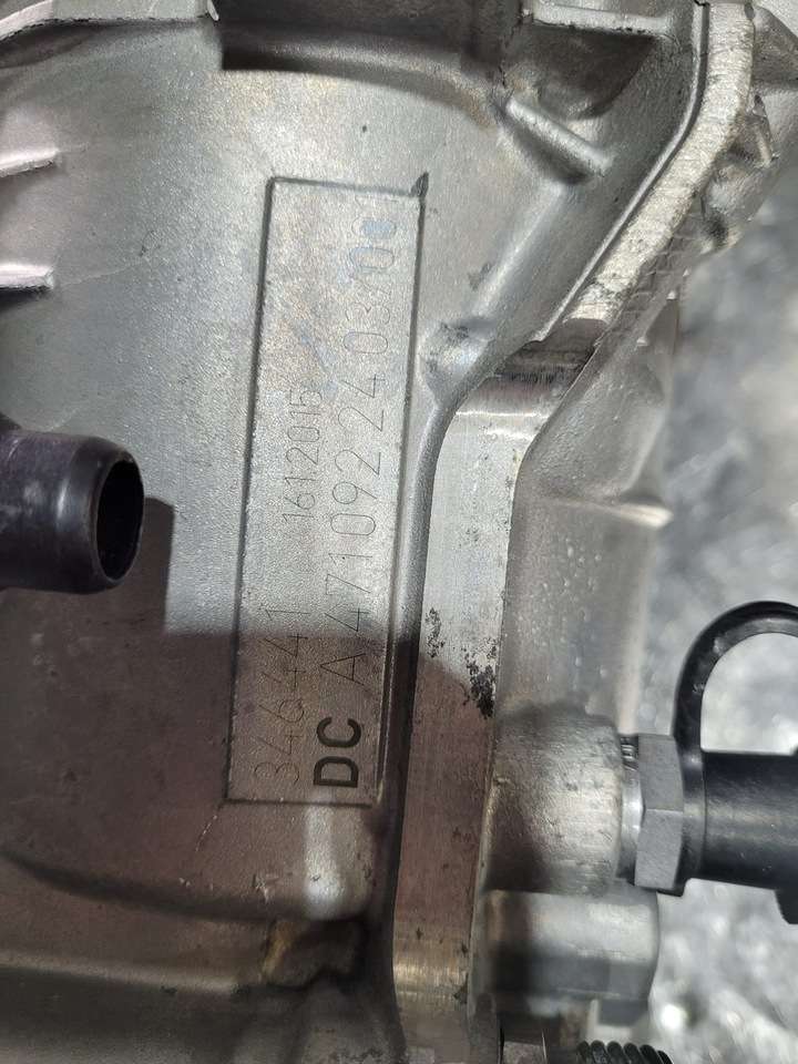 Mercedes Actros Fuel Filter Housing A4710909352 - Filtro de combustible para Camión: foto 5 Mercedes Actros Fuel Filter Housing A4710909352 - Filtro de combustible para Camión: foto 5