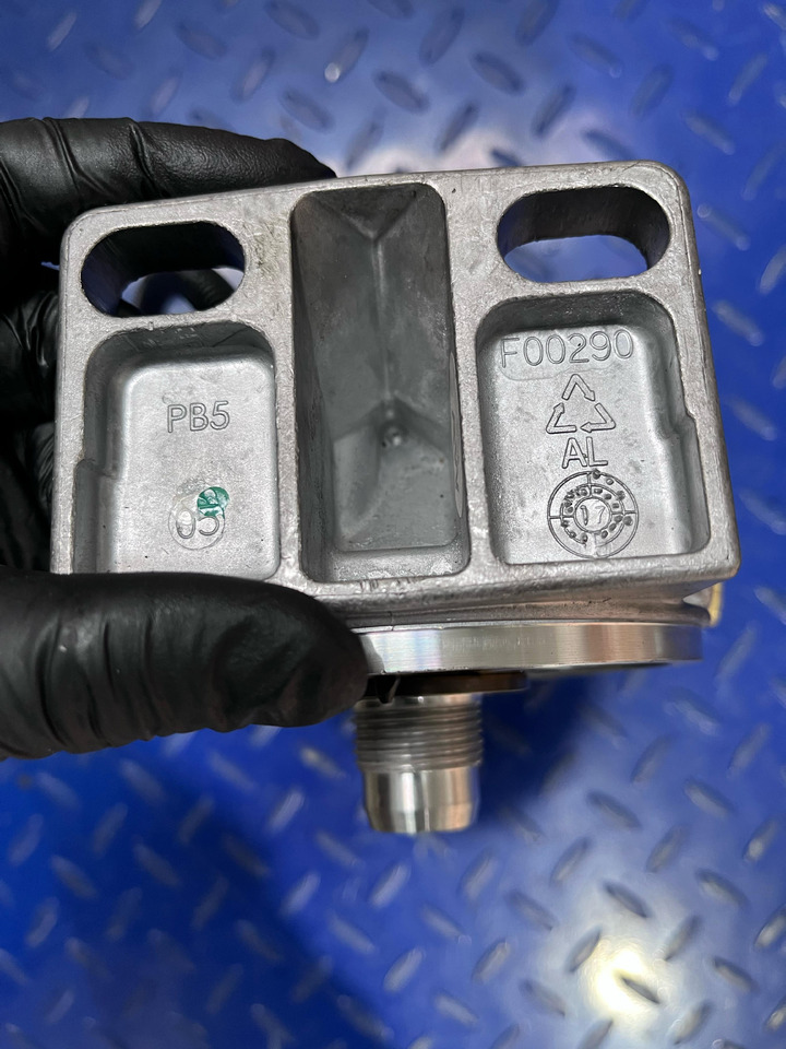 Mercedes Benz A0004774508 - Filtro de aceite: foto 4 Mercedes Benz A0004774508 - Filtro de aceite: foto 4