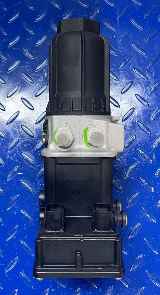 Mercedes Benz Actros, Axor, Arocs, Atego Adblue Pump Euro 6 - Sistema de escape para Camión: foto 2 Mercedes Benz Actros, Axor, Arocs, Atego Adblue Pump Euro 6 - Sistema de escape para Camión: foto 2