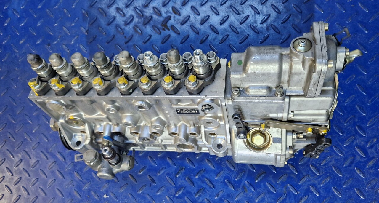 BOSCH INJECTION PUMP 0402648780 - Recambio para Otros maquinaria: foto 2 BOSCH INJECTION PUMP 0402648780 - Recambio para Otros maquinaria: foto 2