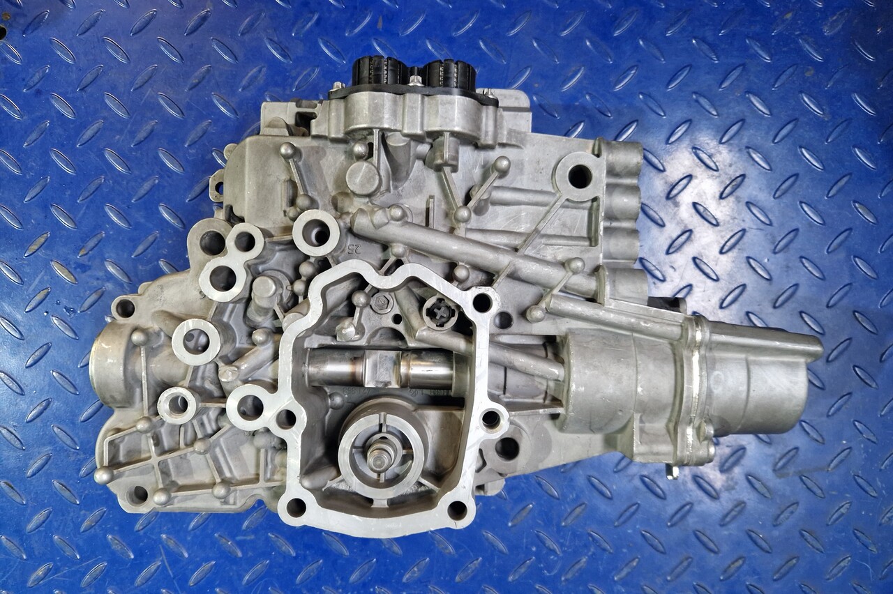 Mercedes MB Actros MP4 transmission shifting cylinder A9602603863 - Recambio para Otros maquinaria: foto 1 Mercedes MB Actros MP4 transmission shifting cylinder A9602603863 - Recambio para Otros maquinaria: foto 1