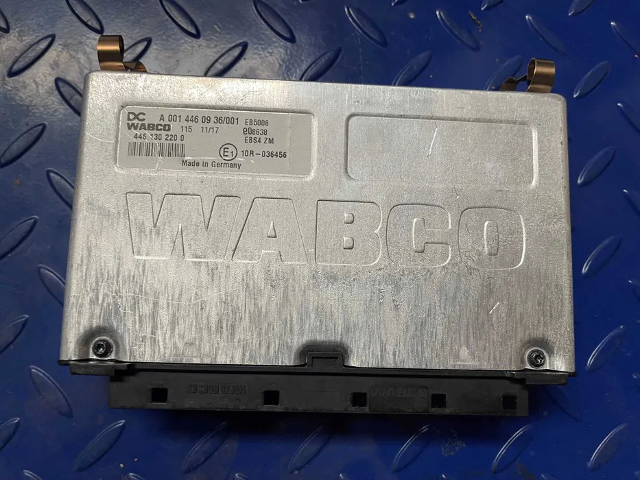 Mercedes Wabco EBS4 - Recambio para Camión: foto 1 Mercedes Wabco EBS4 - Recambio para Camión: foto 1