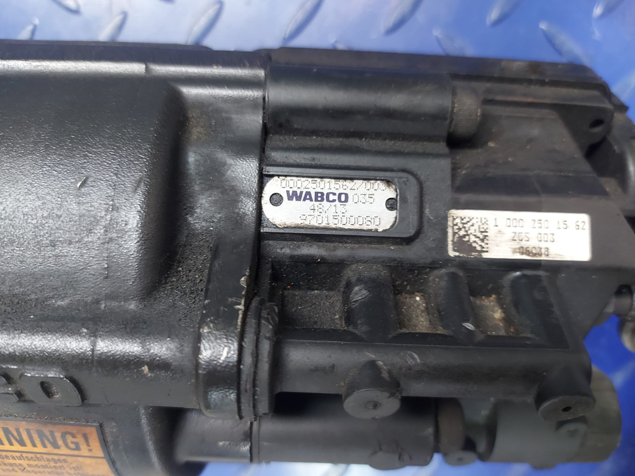 WABCO 9701500080 FUSO (MITSUBISHI)MX912186 MERCEDES-BENZA0002501562 - Embrague y piezas para Camión: foto 2 WABCO 9701500080 FUSO (MITSUBISHI)MX912186 MERCEDES-BENZA0002501562 - Embrague y piezas para Camión: foto 2