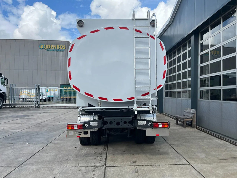 Mercedes-Benz Arocs 3340 6x4 Water Tank Truck - Camión cisterna: foto 4 Mercedes-Benz Arocs 3340 6x4 Water Tank Truck - Camión cisterna: foto 4