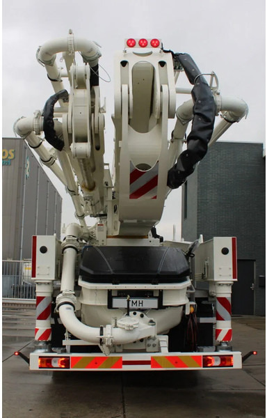 Mercedes-Benz Arocs 4840 8x4 Sany SY56 Concrete pump Build by Putzmeister - Camión bomba de hormigón: foto 4 Mercedes-Benz Arocs 4840 8x4 Sany SY56 Concrete pump Build by Putzmeister - Camión bomba de hormigón: foto 4