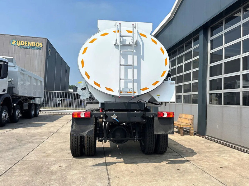 Mercedes-Benz Atego 1725 4×4 Fuel Tank Truck - Camión cisterna: foto 4 Mercedes-Benz Atego 1725 4×4 Fuel Tank Truck - Camión cisterna: foto 4