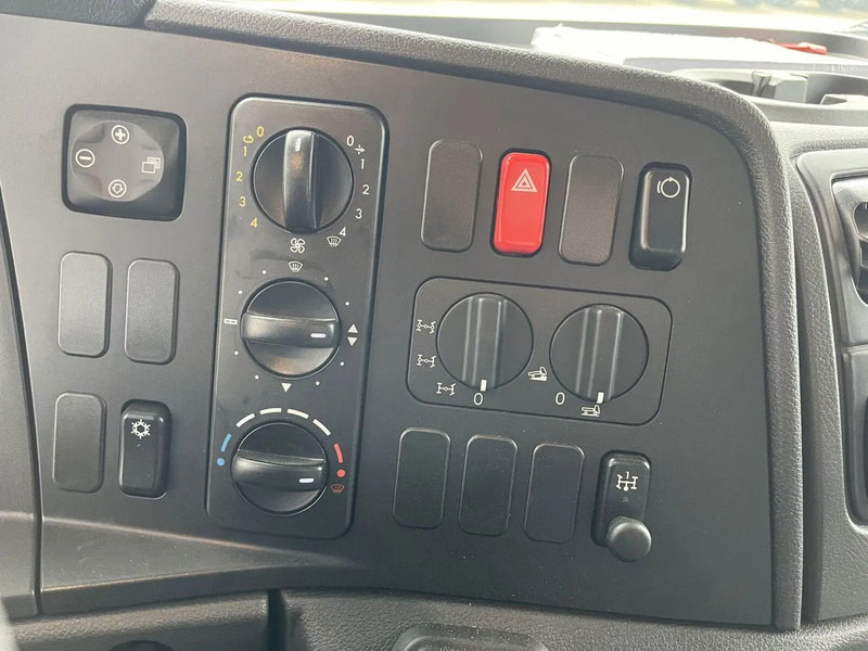 Leasing para Mercedes-Benz Atego 1725 4x4 Refrigerator Truck (1 unit) Mercedes-Benz Atego 1725 4x4 Refrigerator Truck (1 unit): foto 17