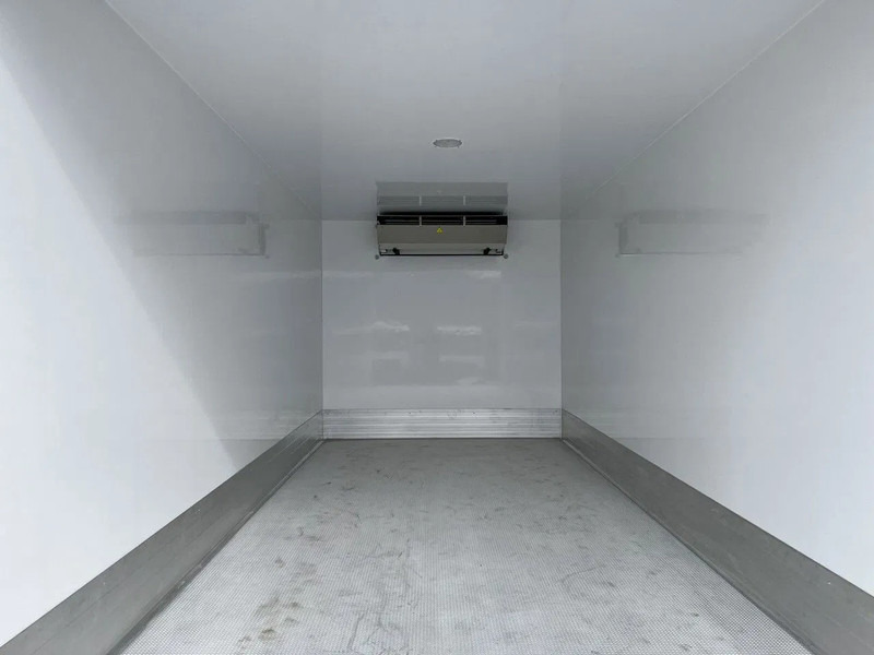 Leasing para Mercedes-Benz Atego 1725 4x4 Refrigerator Truck (1 unit) Mercedes-Benz Atego 1725 4x4 Refrigerator Truck (1 unit): foto 11