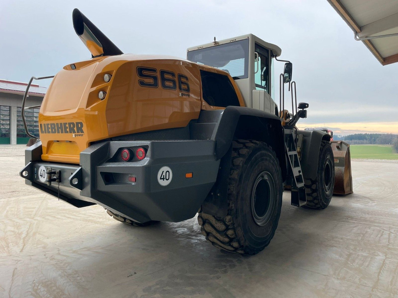 Liebherr L566 - Cargadora de ruedas: foto 2 Liebherr L566 - Cargadora de ruedas: foto 2