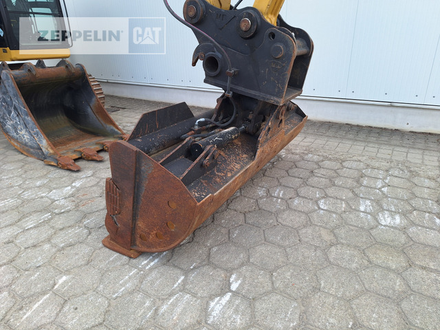 Excavadora de cadenas Cat 320GC: foto 10
