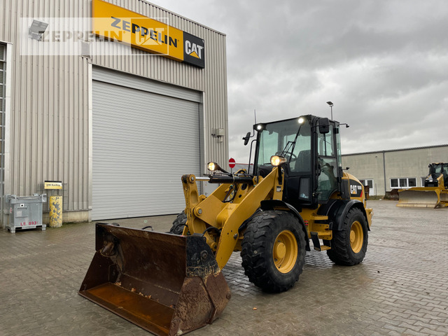 Cargadora de ruedas Cat 908M: foto 1