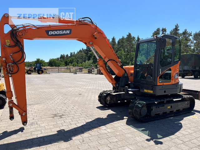 Doosan DX85R-3 - Miniexcavadora: foto 1 Doosan DX85R-3 - Miniexcavadora: foto 1