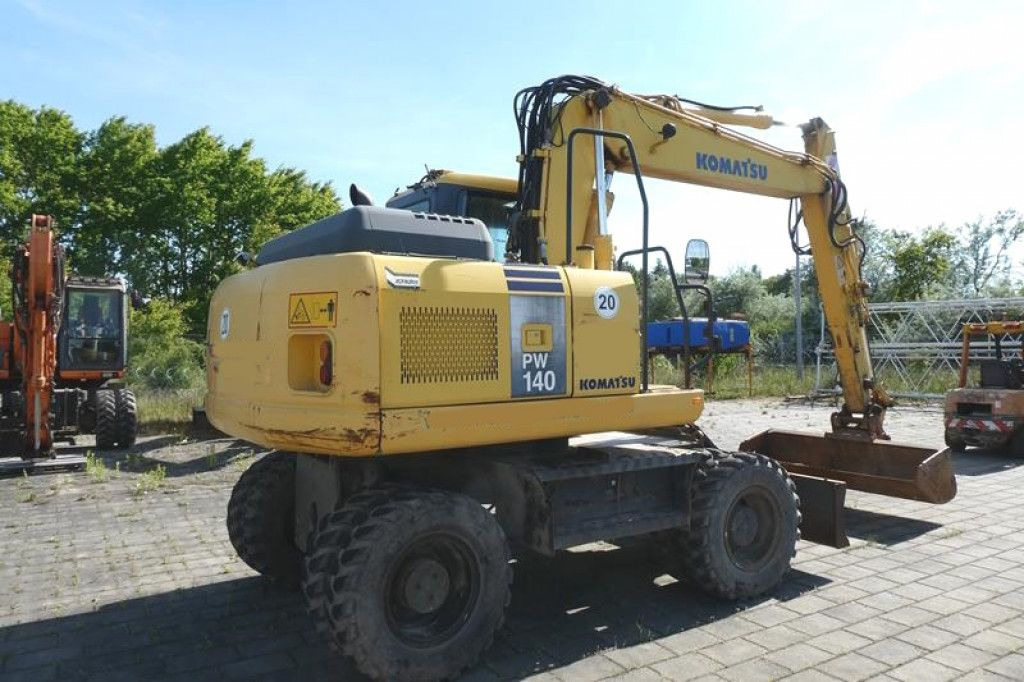 Komatsu Mobilbagger PW140-7 Mobilbagger - Excavadora de ruedas: foto 3 Komatsu Mobilbagger PW140-7 Mobilbagger - Excavadora de ruedas: foto 3