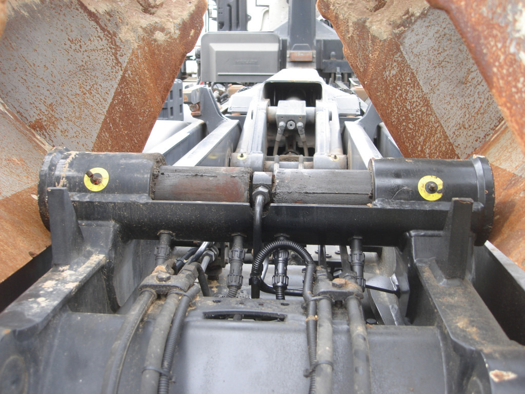 Camión multibasculante, Camión grúa MAN TG-S 35.480 8x4 BL Abrollkipper mit Kran Penz-15L9.80+Meiller RK 30.60L Lenk-Lift Achse: foto 14 Camión multibasculante, Camión grúa MAN TG-S 35.480 8x4 BL Abrollkipper mit Kran Penz-15L9.80+Meiller RK 30.60L Lenk-Lift Achse: foto 14