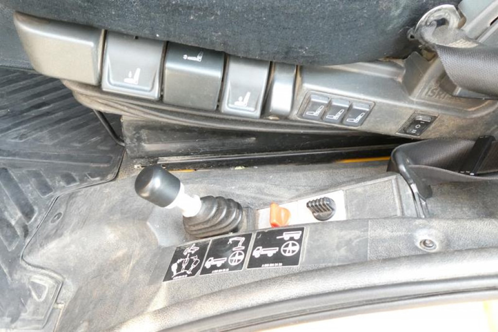 Camión volquete, Camión grúa MERCEDES-BENZ Atego 1224 K 2-Achs Kipper Kran 2x Hdr Ausschub Greiferst.: foto 6