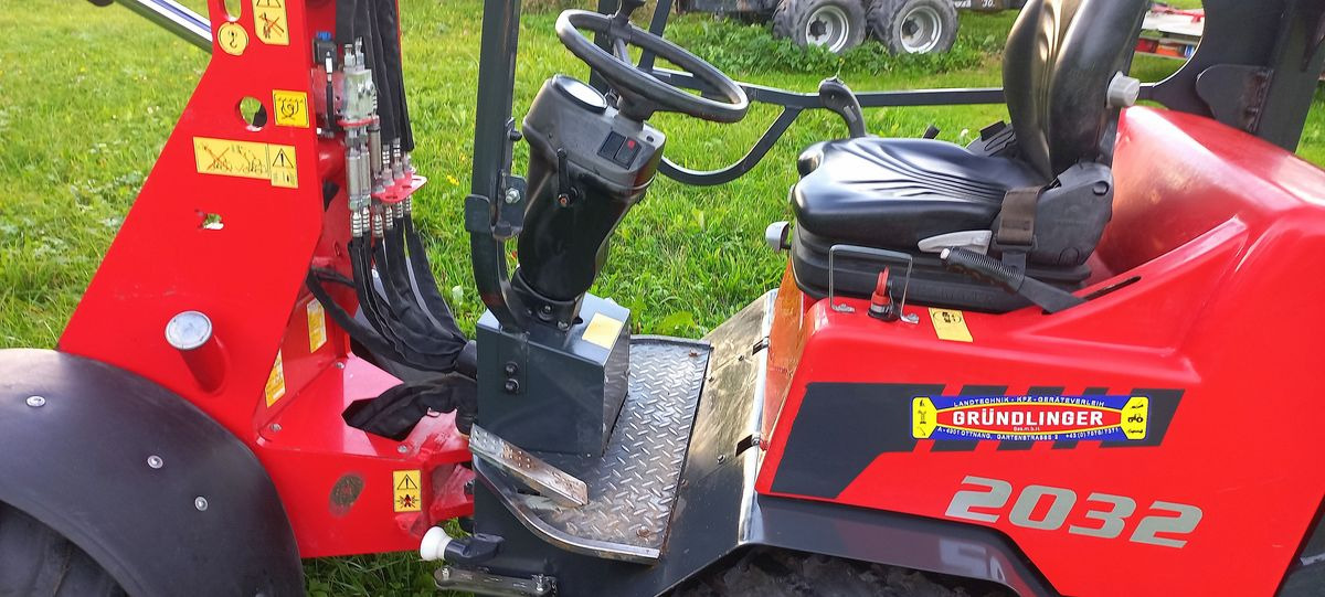 Cargadora articulada Schäffer Schäffer 2032: foto 6