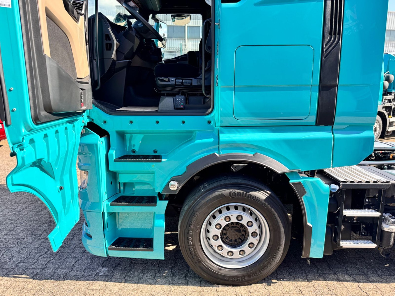 Leasing para  MAN 18.510 TGX 4x2 BL  GX 2x Tanks TOP Ausstattung MAN 18.510 TGX 4x2 BL  GX 2x Tanks TOP Ausstattung: foto 8