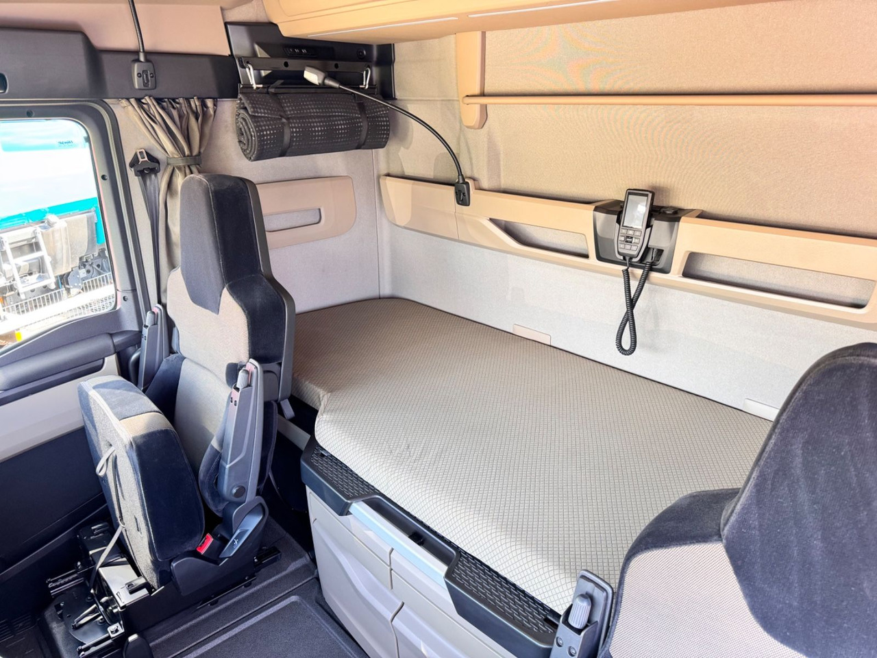 Leasing para  MAN 18.510 TGX 4x2 BL  GX 2x Tanks TOP Ausstattung MAN 18.510 TGX 4x2 BL  GX 2x Tanks TOP Ausstattung: foto 11