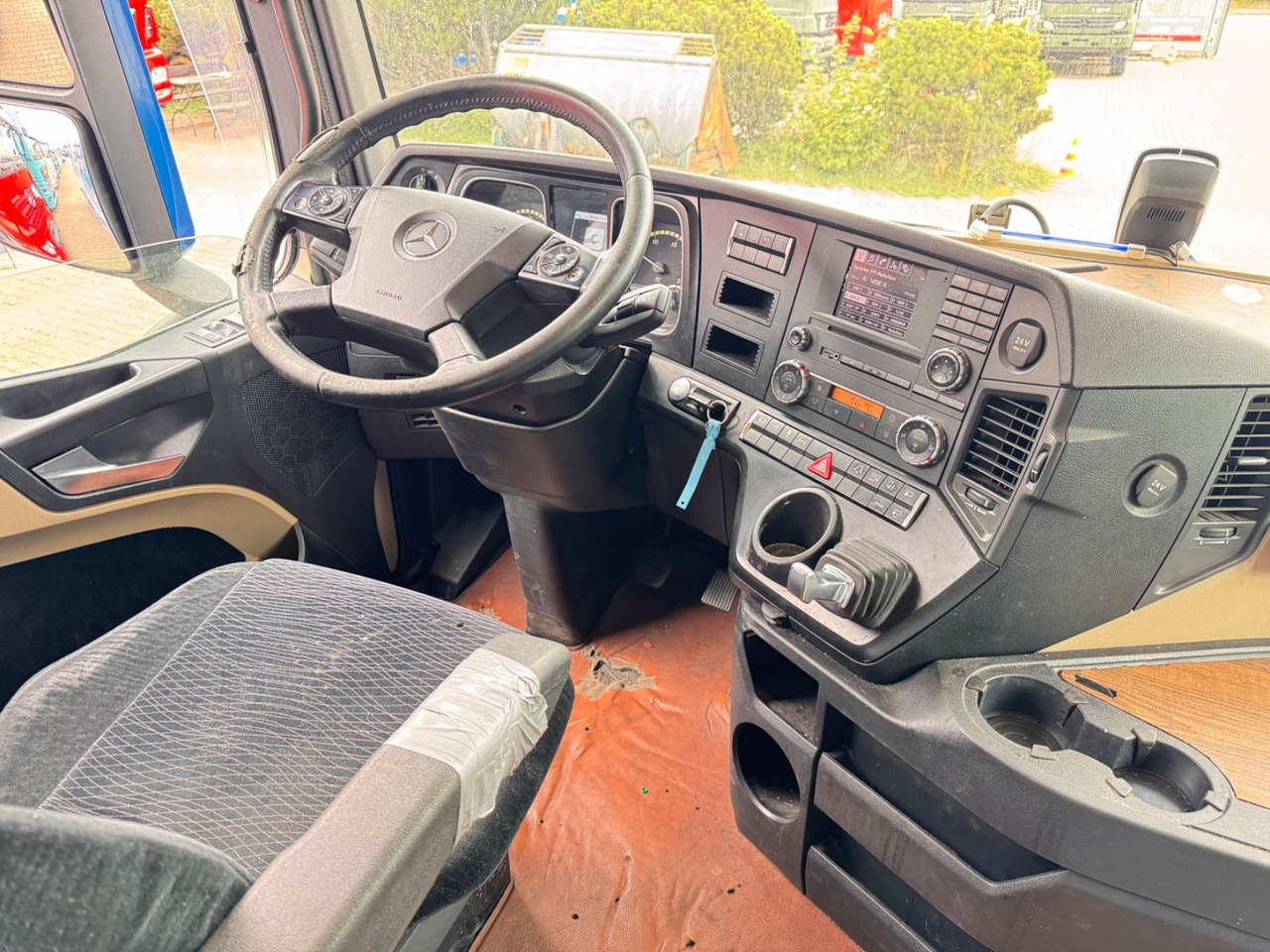 Mercedes-Benz 1848 LL Actros GIGA Hydra Walkingfloor/ Kipper - Cabeza tractora: foto 5 Mercedes-Benz 1848 LL Actros GIGA Hydra Walkingfloor/ Kipper - Cabeza tractora: foto 5