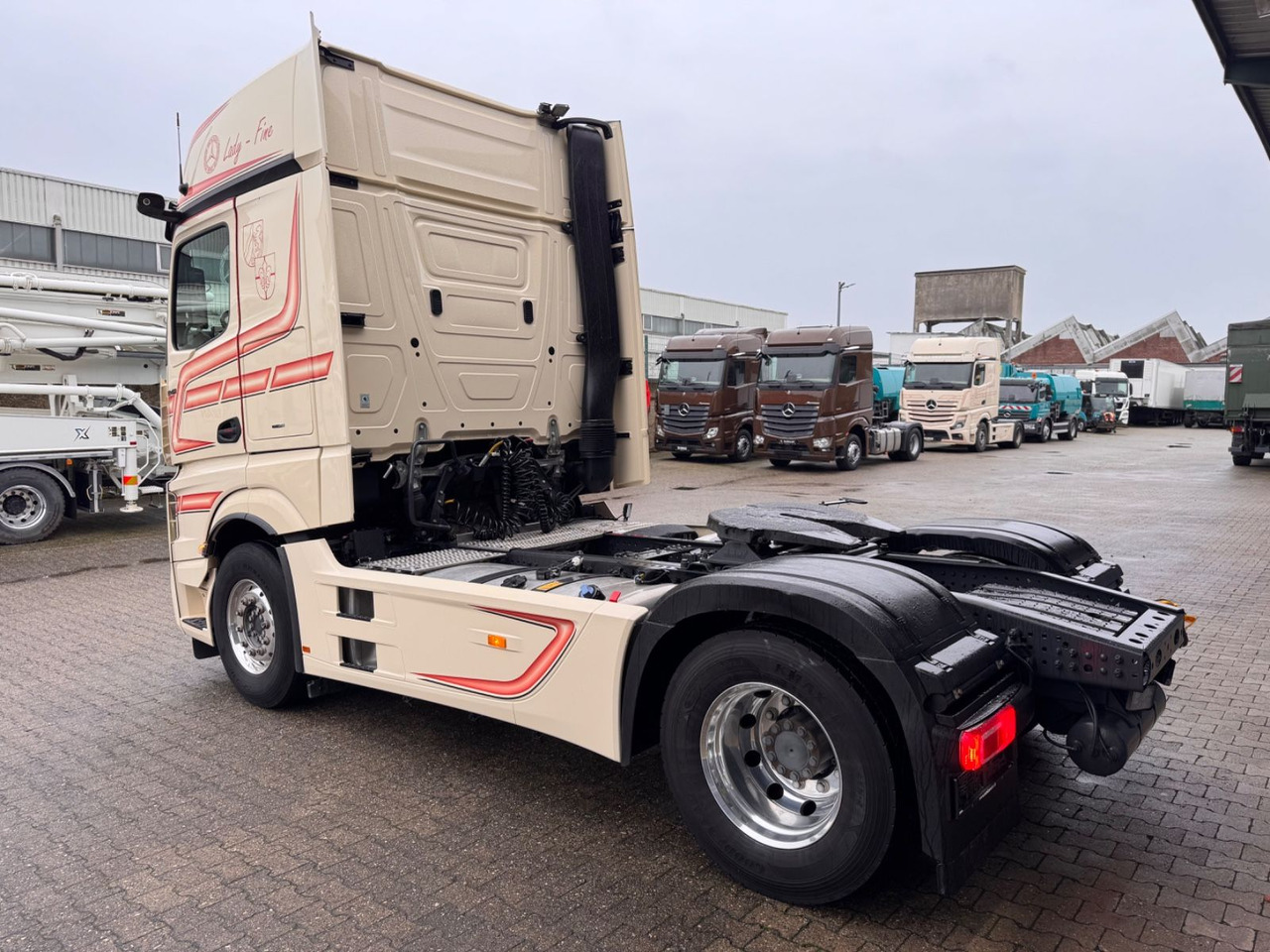 Mercedes-Benz 1848 LS Actros 5 GigaSpace Blatt/Luft - Cabeza tractora: foto 5 Mercedes-Benz 1848 LS Actros 5 GigaSpace Blatt/Luft - Cabeza tractora: foto 5